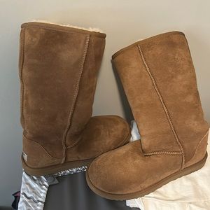 Just in time for winter. Tall tan Ugg boots